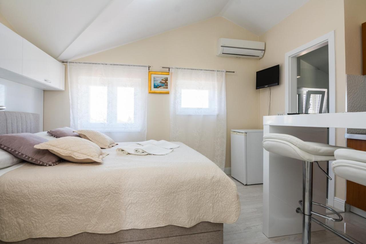 פריבלאקה Apartments Medanic - Private Pool מראה חיצוני תמונה
